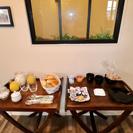 Duplex Au 2Eme Et De Notre Maison -Acces Au Jardin-Smart Tv-Streaming-Wifi Le Mans Bagian luar foto