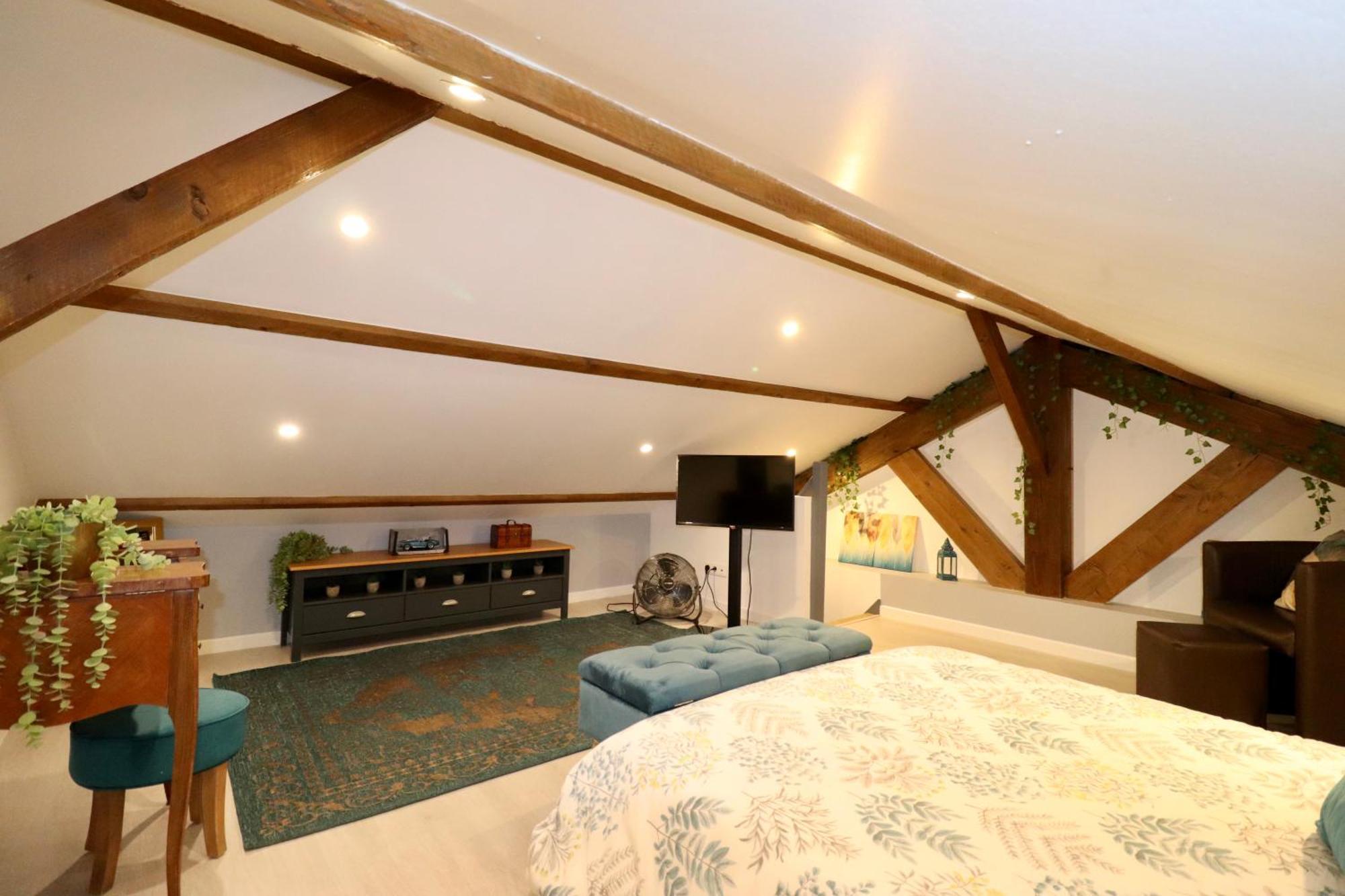 Duplex Au 2Eme Et De Notre Maison -Acces Au Jardin-Smart Tv-Streaming-Wifi Le Mans Ruang foto