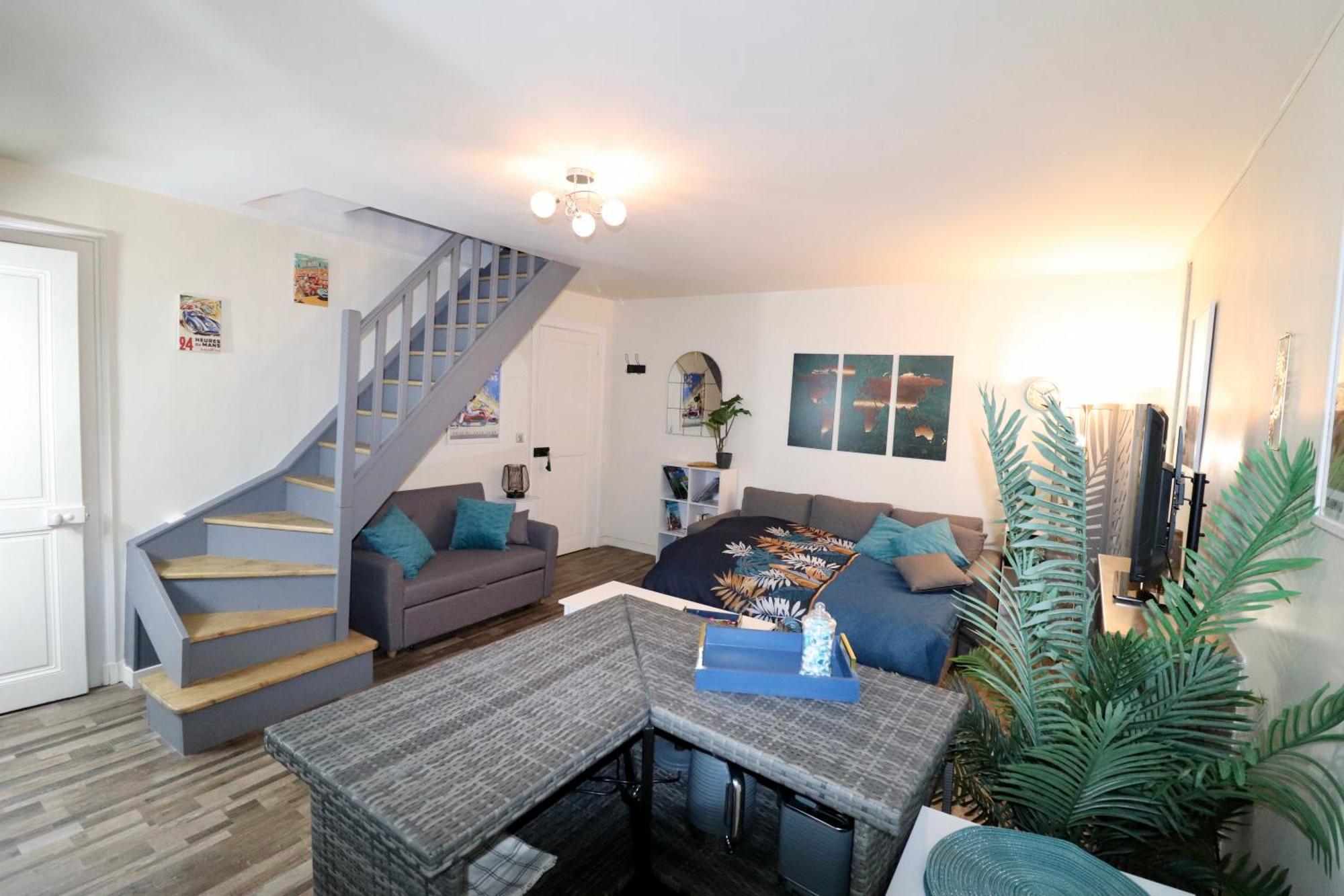 Duplex Au 2Eme Et De Notre Maison -Acces Au Jardin-Smart Tv-Streaming-Wifi Le Mans Bagian luar foto