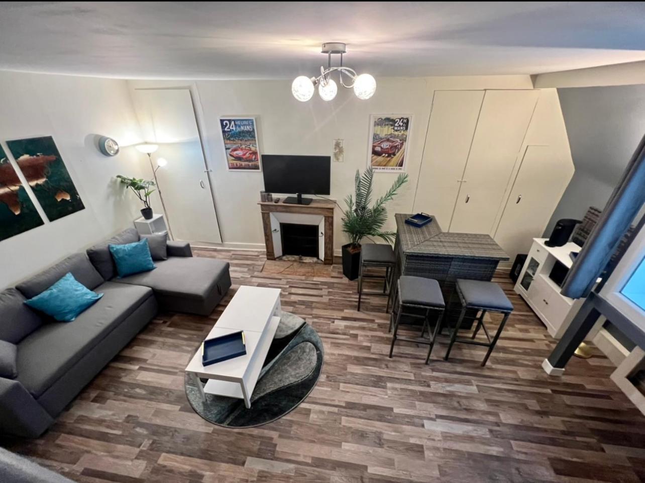 Duplex Au 2Eme Et De Notre Maison -Acces Au Jardin-Smart Tv-Streaming-Wifi Le Mans Bagian luar foto