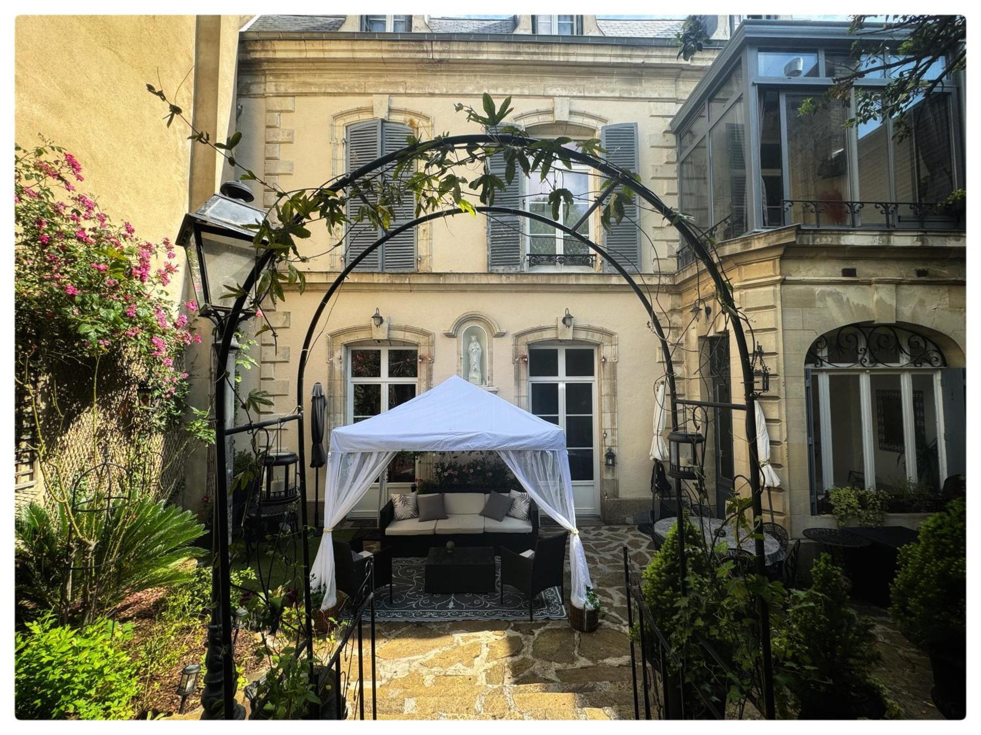 Duplex Au 2Eme Et De Notre Maison -Acces Au Jardin-Smart Tv-Streaming-Wifi Le Mans Bagian luar foto