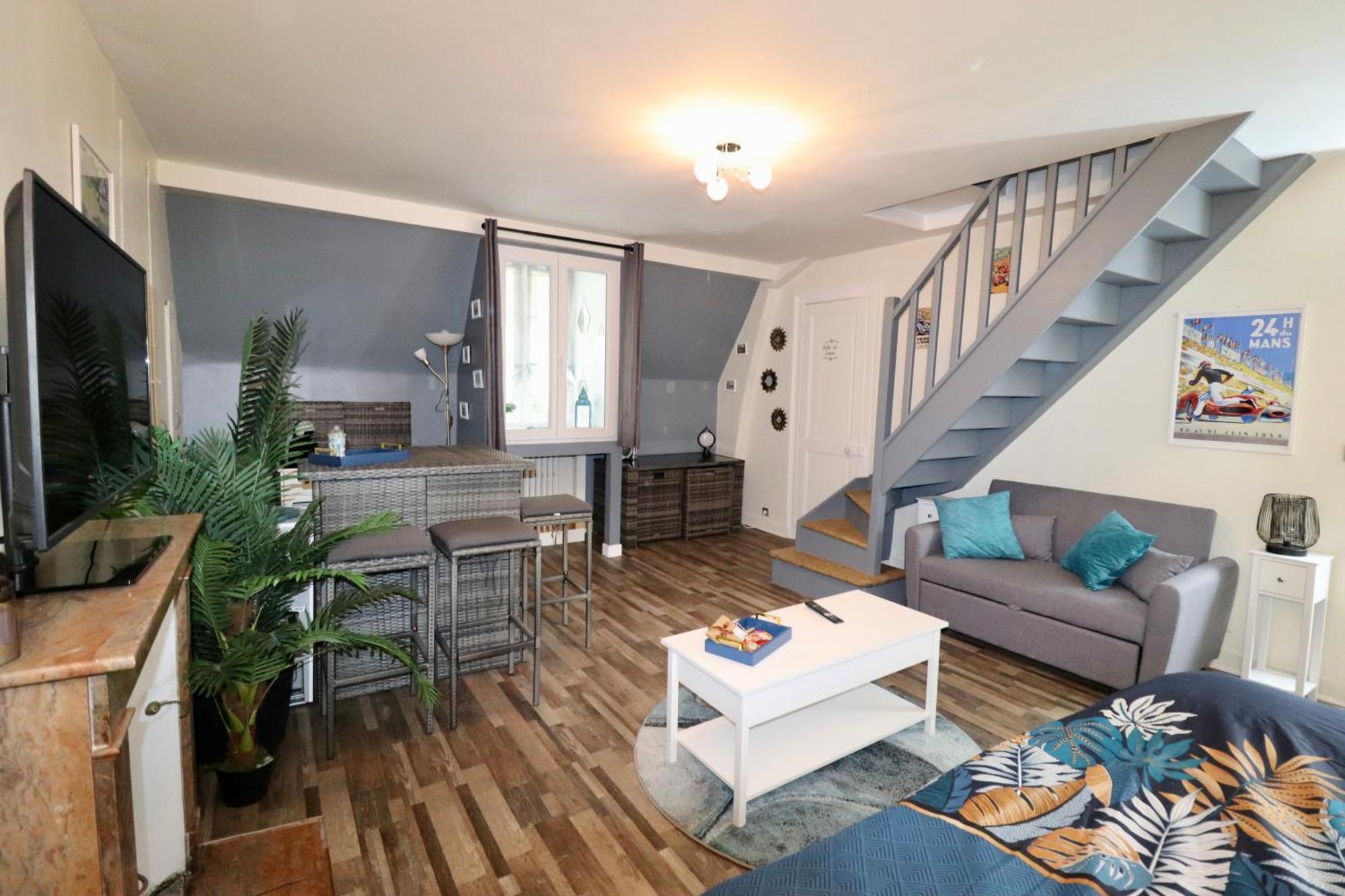 Duplex Au 2Eme Et De Notre Maison -Acces Au Jardin-Smart Tv-Streaming-Wifi Le Mans Bagian luar foto