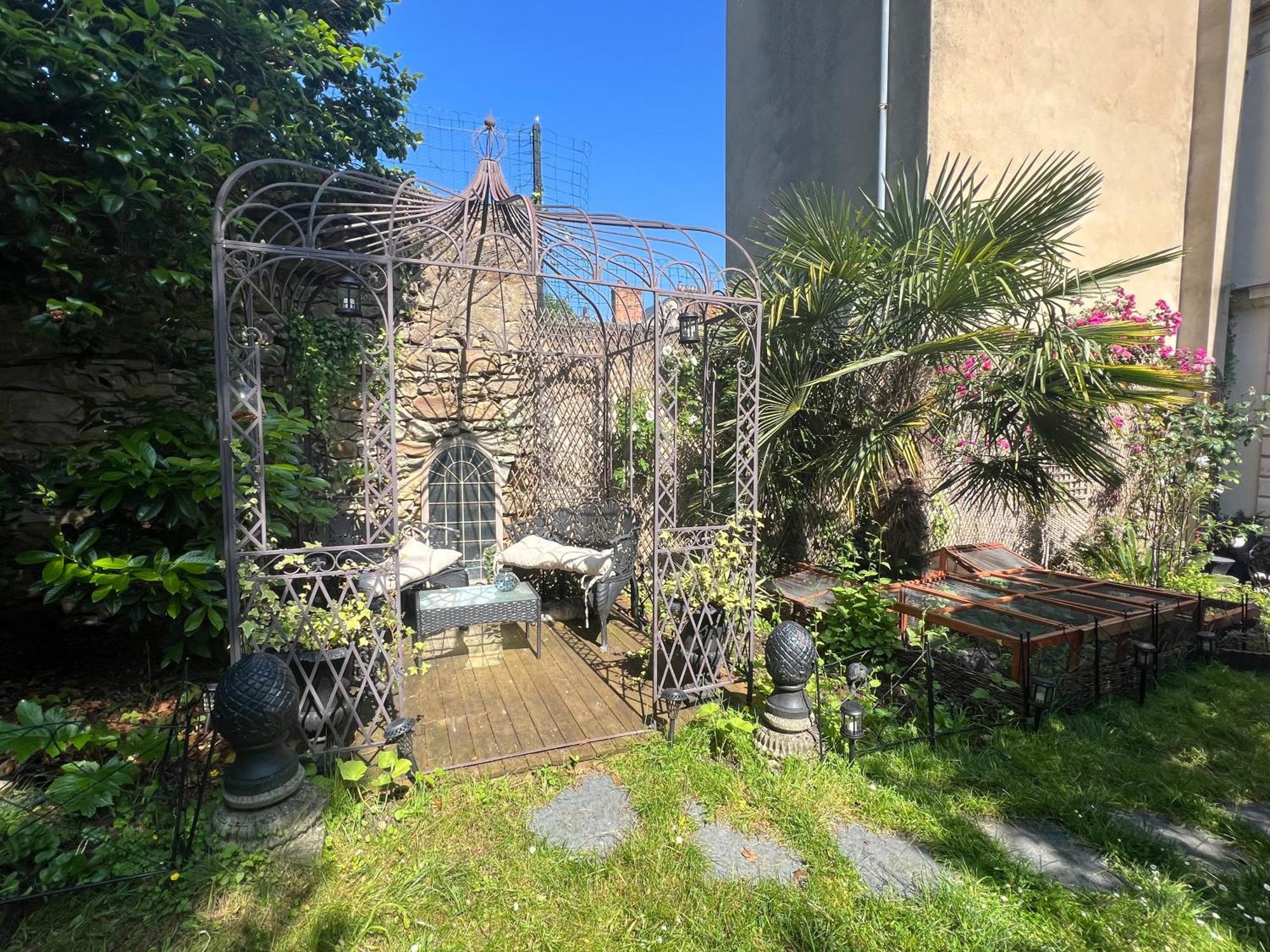 Duplex Au 2Eme Et De Notre Maison -Acces Au Jardin-Smart Tv-Streaming-Wifi Le Mans Bagian luar foto