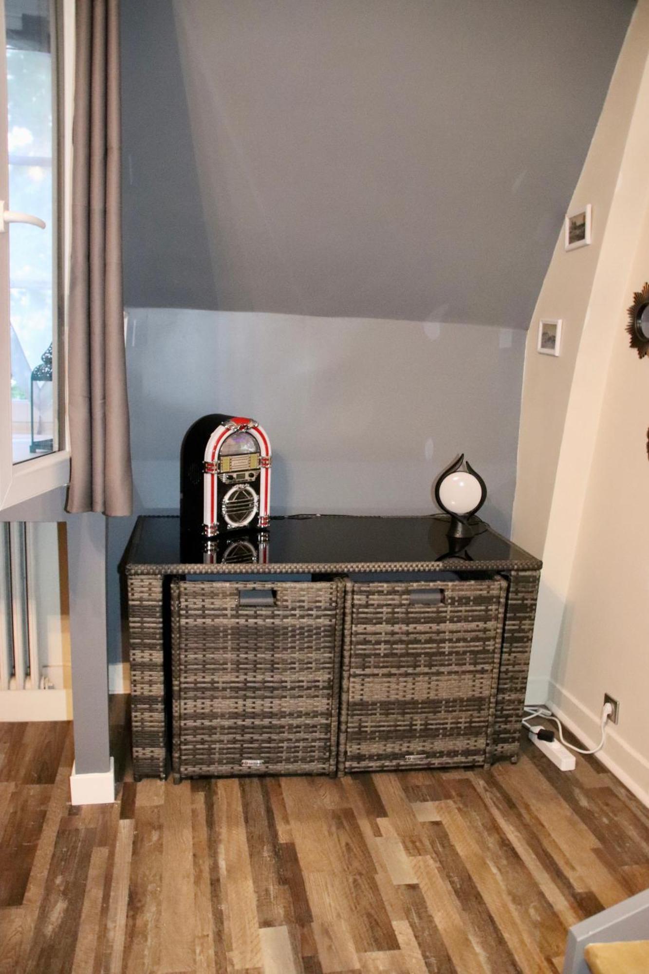 Duplex Au 2Eme Et De Notre Maison -Acces Au Jardin-Smart Tv-Streaming-Wifi Le Mans Bagian luar foto